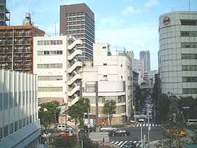 2003年 新橋旧社屋 役目を終える